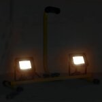 Vidaxl projecteur à led avec poignée 2x10 w blanc chaud Vidaxl projecteur à led avec poignée 2x10 w blanc chaud