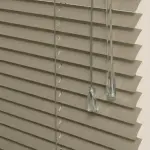 Stores - et - rideaux. com stores v�nitiens aluminium - mat beige - sur mesure - durable et �l�gant - ...