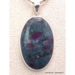 Bijou pendentif en rubis sur cyanite oval