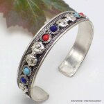 Bracelet tibtain bouddhiste dorje et pierres