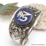 Bracelet tibtain bouddhiste imposant om lapis lazuli