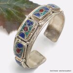 Bracelet tibétain jonc metal et pierres Bracelet tibétain jonc metal et pierres