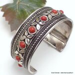 Bracelet tibtain pierres fantaisie rouges