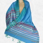 Chle bleu  rayures en soie naturelle