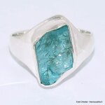 Chevalire bague en apatite bleue non brute taille 59