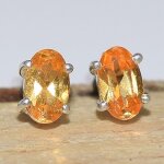 Clous d'oreilles grenat mandarin oval facett