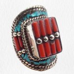 Grosse bague tibétaine turquoise corail bâtonnets 59 Grosse bague tibétaine turquoise corail bâtonnets 59