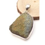 Pendentif pyrite arc - en - ciel asymétrique Pendentif pyrite arc - en - ciel asymétrique