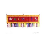Tenture tibtaine de porte mantra de chenrezi rouge