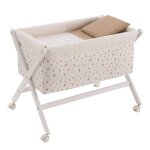 Berceau � pieds crois�s en bois de h�tre avec roulettes et matelas blanc / beige