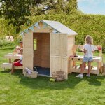 Cabane en bois enfant cuisine et table blanche marron