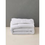 Couette b�b� microfibre respirante trait�e passerelle� blanc