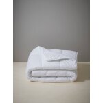 Couette chaude microfibre toucher doux blanc Couette chaude microfibre toucher doux blanc
