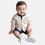 Ensemble chemisier et short gar�on imprim� logo col chemise marine