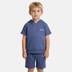 Ensemble gar�on t - shirt manches courtes � capuche et short bleu
