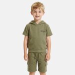 Ensemble gar�on t - shirt manches courtes � capuche et short kaki