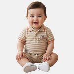 Ensemble polo et short b�b� gar�on imprim� col chemise beige