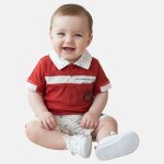 Ensemble polo et short gar�on imprim� logo col polo rouge