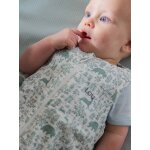 Gigoteuse �t� ouverture centrale dans les bois vert imprim�