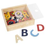 Lettres magn�tiques color�es beige