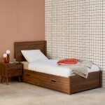 Lit avec sommier � lattes et t�te de lit + 4 tiroirs d�cor bois - nepal noyer