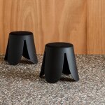 Lot de 2 tabourets empilables enfant polypropyl�ne et bouclette textur�e - niki kids noir