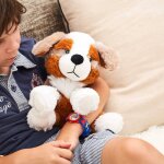 Peluche bouillotte chien berger blanc