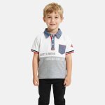 Polo manches courtes, col polo et patte boutonn�e bleu gris