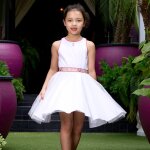 Robe demoiselle d'honneur fleurie et hepburn blanc rose Robe demoiselle d'honneur fleurie et hepburn blanc rose