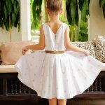 Robe demoiselle d'honneur et hepburn blanc or