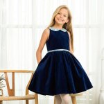 Robe fille en velours hepburn bleu marine fleuri bleu ciel