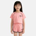 T - shirt avec logo et short fille rose