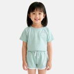 T - shirt avec logo et short fille vert