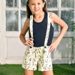 Short salopette �t� 2 - en - 1 coton charlotte jaune gris fuchsia