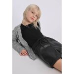 Short en simili cuir noir