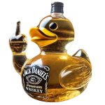 Bouteille de whisky bouledogue francais, verres de degustation pour fete