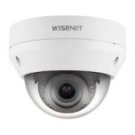 Cam�ra de surveillance d�me r�seau ir anti - vandalisme 5mp avec objectif varifocal qnv - 8080r
