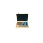 Coffret de 3 ciseaux  bois  manche bi - matire + 1pierre isocele 780. 500. 03