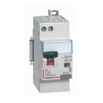 Disjoncteur diff�rentiel 25a 4. 5ka 30ma type ac bipolaire legrand dx3 vis - auto