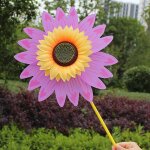 Eolienne de moulin à vent de tournesol coloré, pelouse, décoration de fête de jardin, camping en plein ... Eolienne de moulin à vent de tournesol coloré, pelouse, décoration de fête de jardin, camping en plein ...