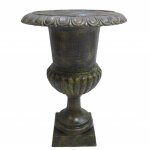 Grand vase vasque jardinière en fonte vert anglais style médicis pot de fleur 47, 5x47, 5x62cm Grand vase vasque jardinière en fonte vert anglais style médicis pot de fleur 47, 5x47, 5x62cm