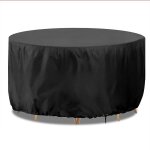 Juste de table noire de protection solaire, parfaite pour les meubles d'extérieur, cette housse polyvalente, ... Juste de table noire de protection solaire, parfaite pour les meubles d'extérieur, cette housse polyvalente, ...