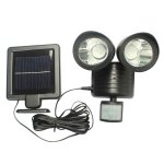 Lampe solaire a 22 led avec capteur de mouvement pir, imperm�able, rotative, a deux t�tes, pour l'ext�rieur, ...