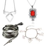 Lot de 4 bracelets et collier avec pendentif « city of bones » d'isabelle lightwood - serpent fouet electrique ... Lot de 4 bracelets et collier avec pendentif « city of bones » d'isabelle lightwood - serpent fouet electrique ...
