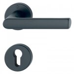 Poign�es de porte sur rosaces hambourg - finition noir mat - cl� i hoppe