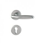 Poign�es de porte sur rosaces rondes verona - aluminium finition inox - cl� i hoppe