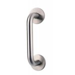 Poign�e de tirage droite sur rosette inox pour porte battante entraxe 150 mm