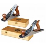 Rabot et riflard en fonte coffret bois