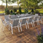 Salon de jardin avec table en verre tremp� et 12 chaises