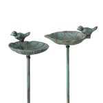 Set de 2 tuteurs bain d'oiseaux ou pics de jardin 2 coupelles façon bénitier motifs oiseaux en fonte ... Set de 2 tuteurs bain d'oiseaux ou pics de jardin 2 coupelles façon bénitier motifs oiseaux en fonte ...